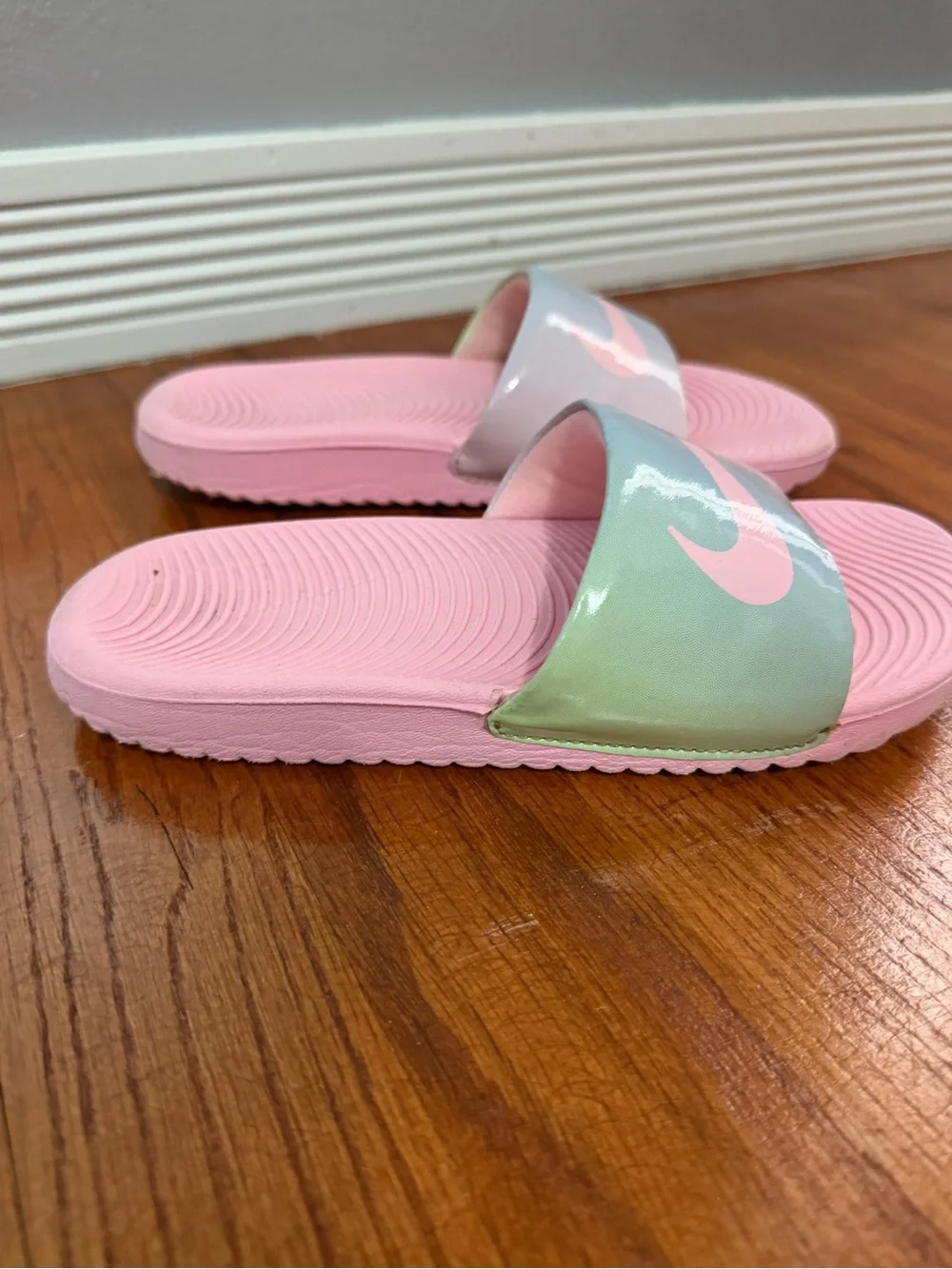 Nike Kawa Girls Pink Iridescent Slide Sandals Pool Beach Shoes Summer Blue 13 1